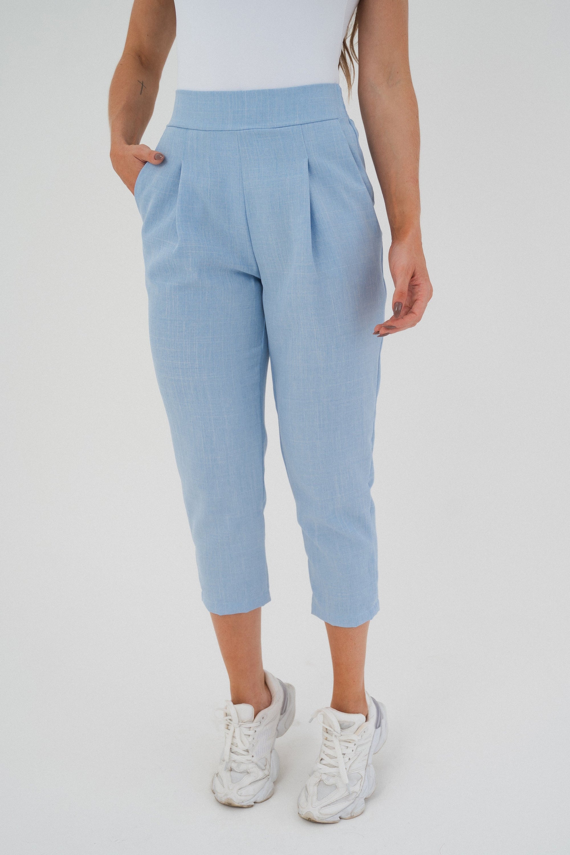 Calça Carrot Capri
