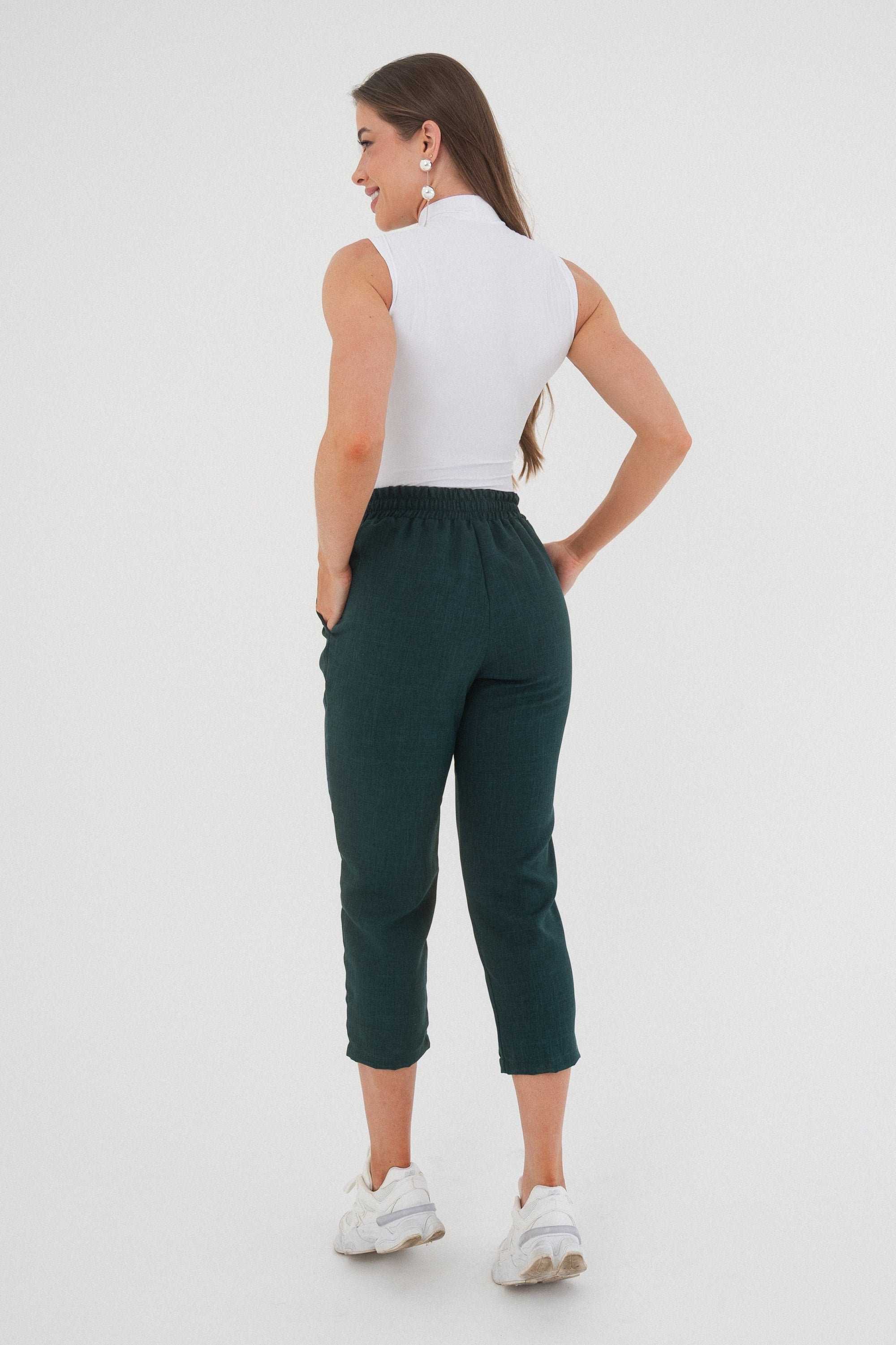 Calça Carrot Capri