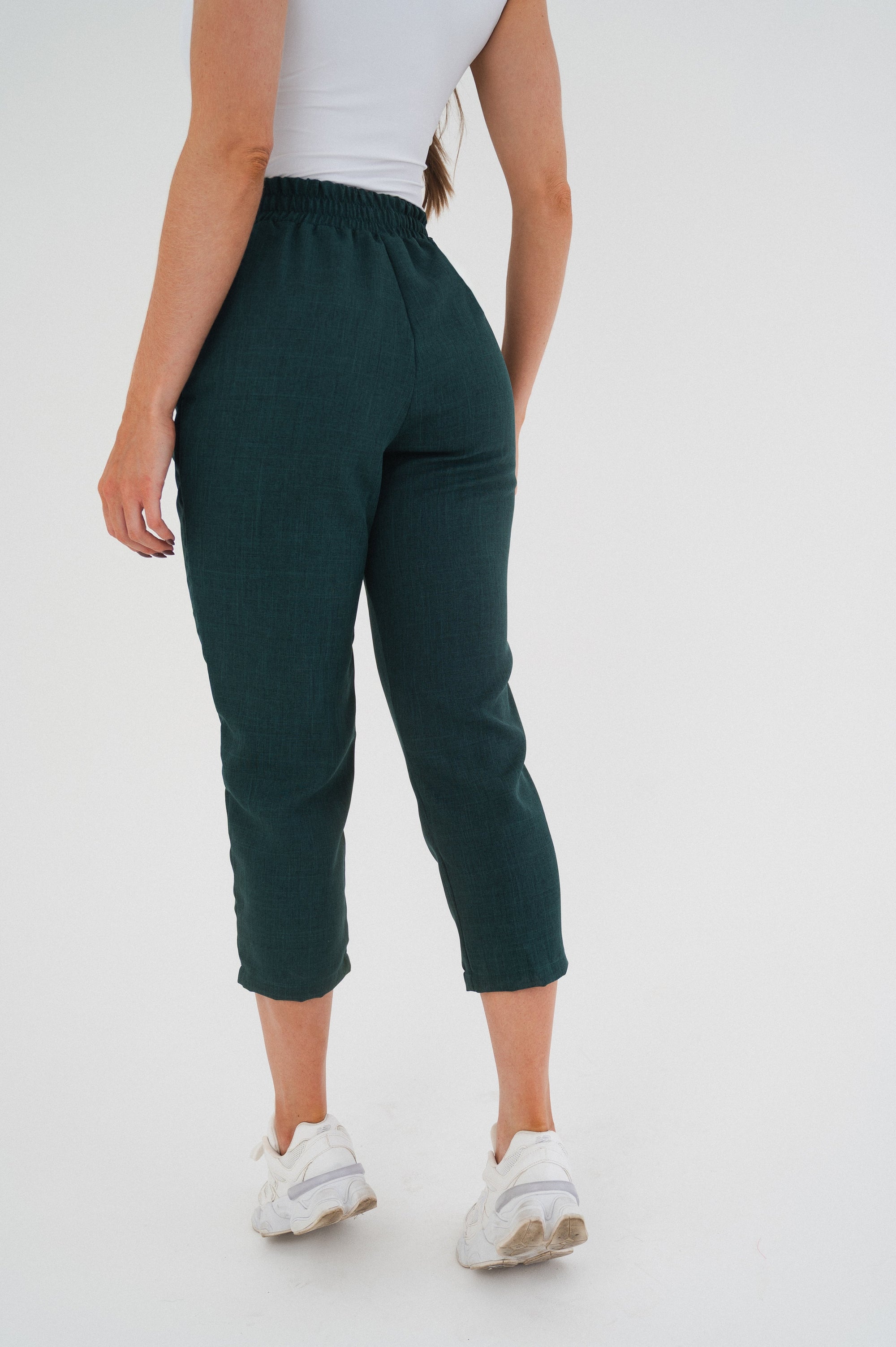 Calça Carrot Capri