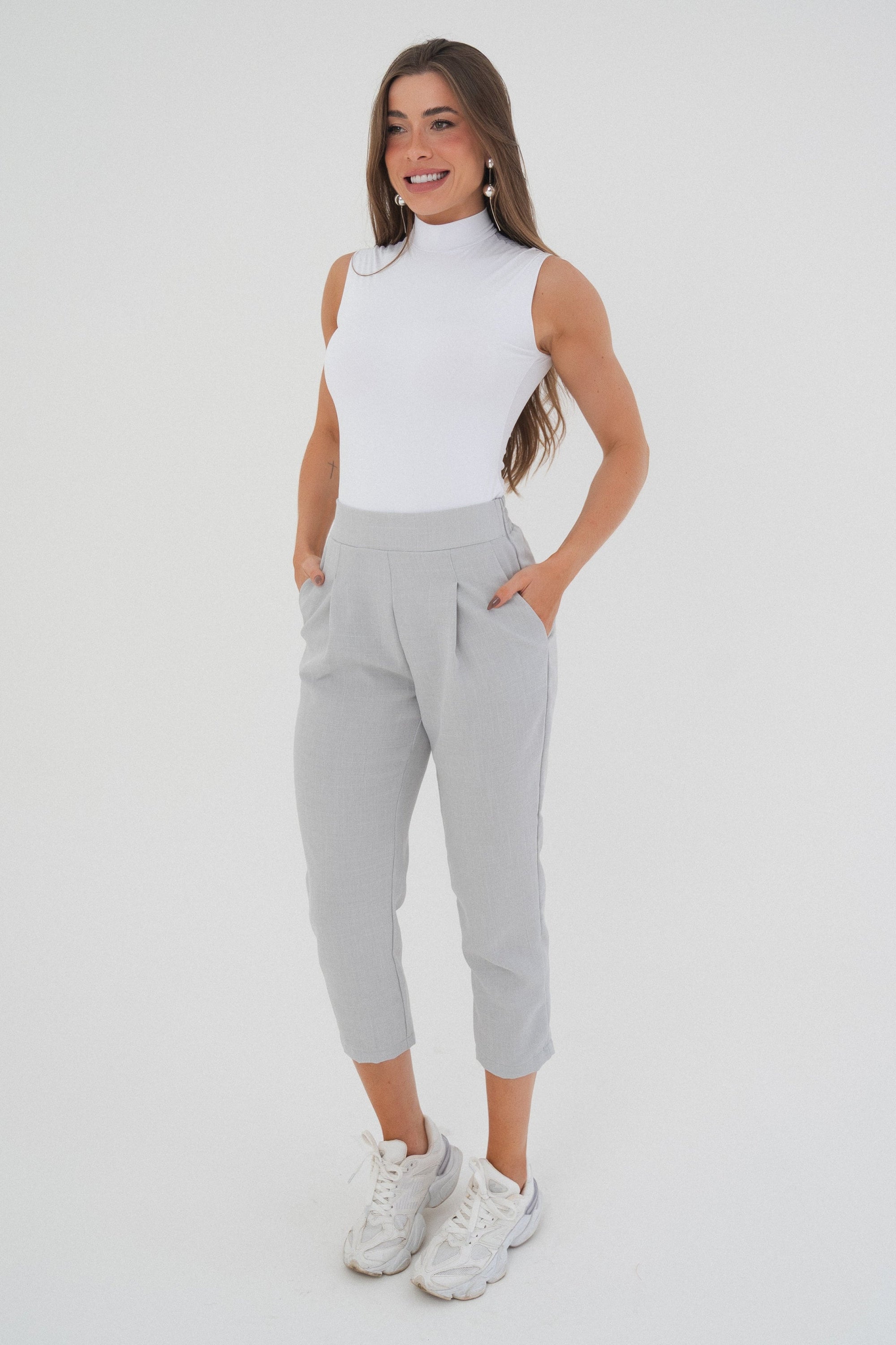 Calça Carrot Capri
