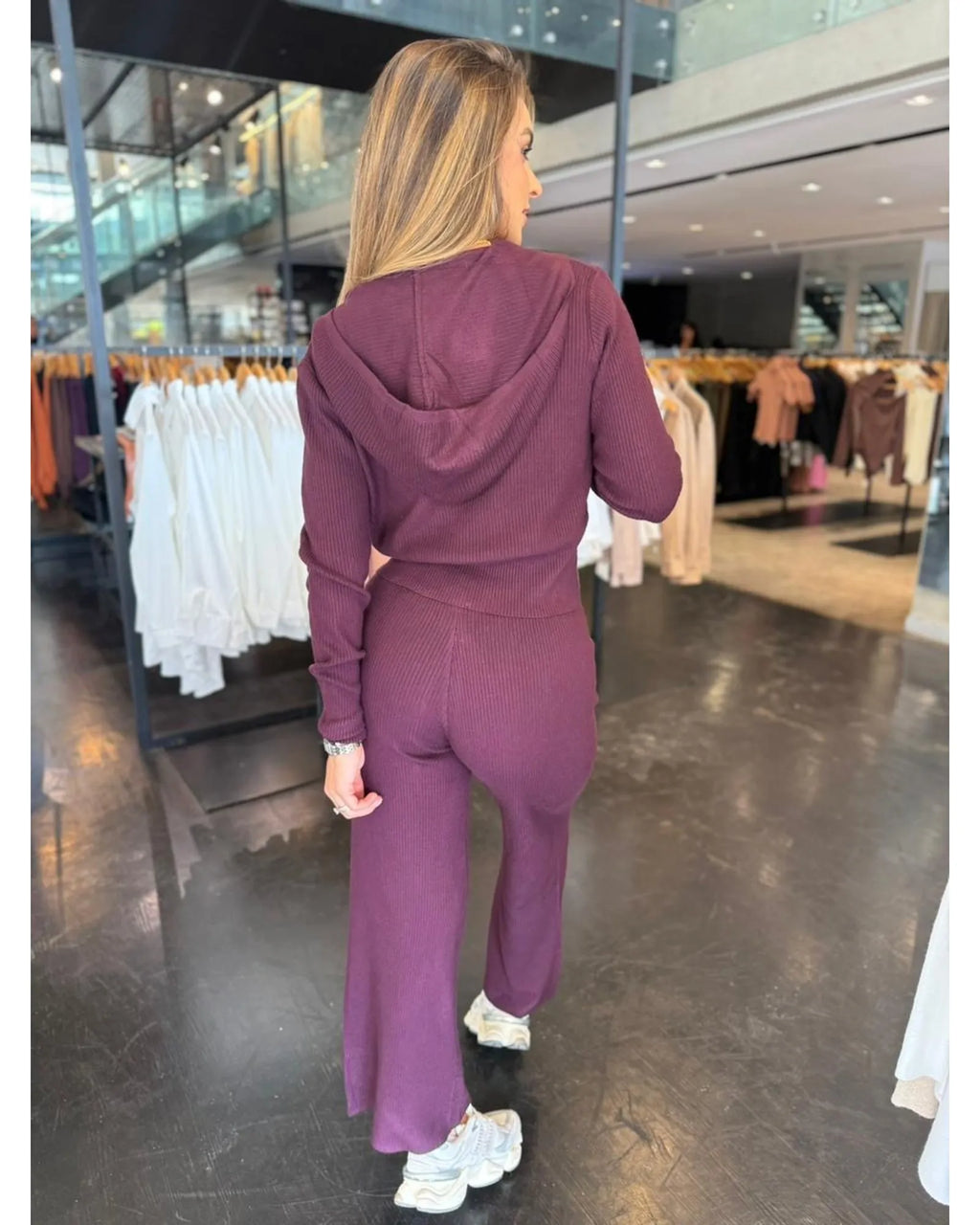Conjunto Modal Pantalona e Jaqueta Zíper
