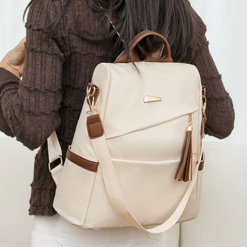 Mochila Feminina de Nylon Ariella