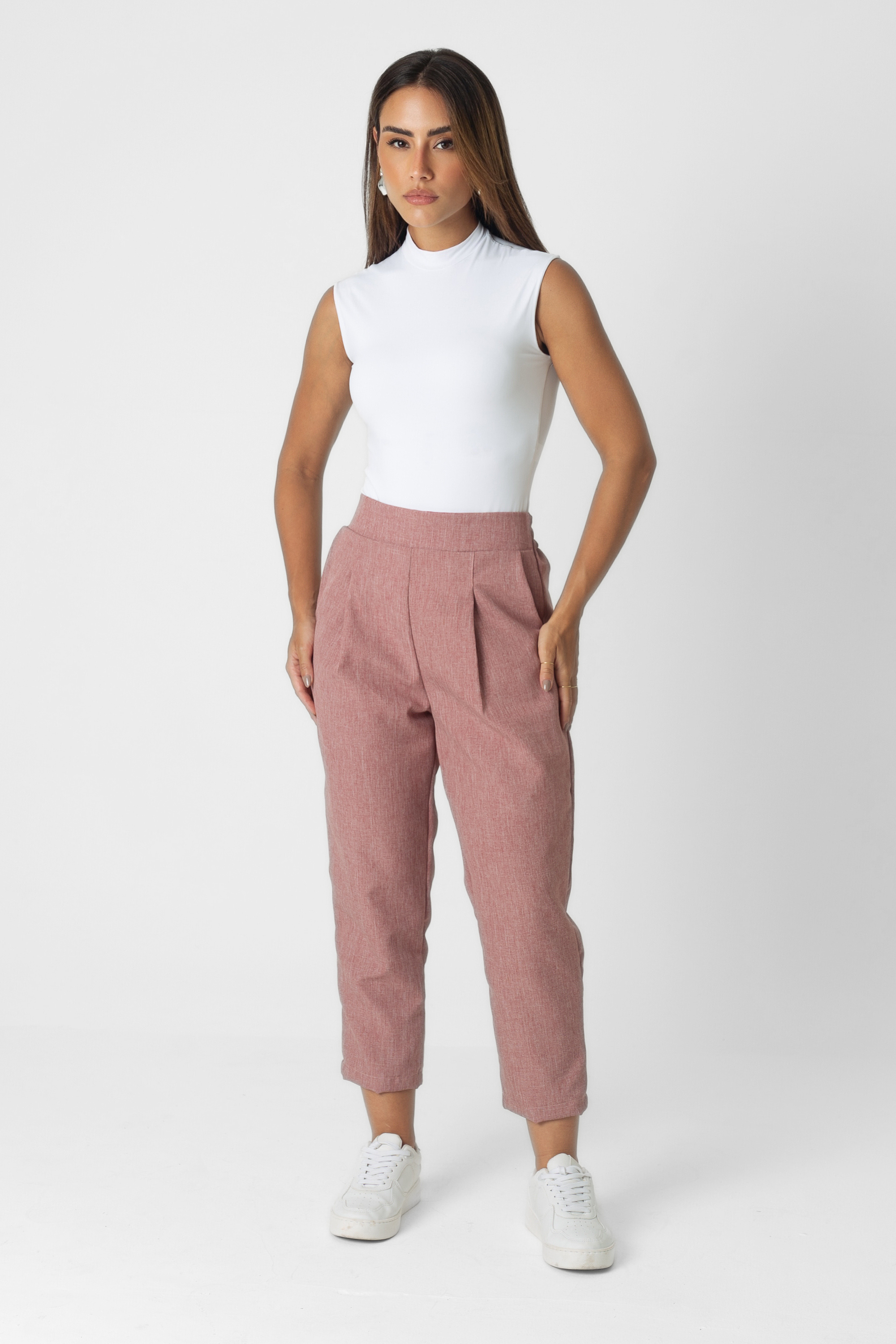 Calça Carrot Capri