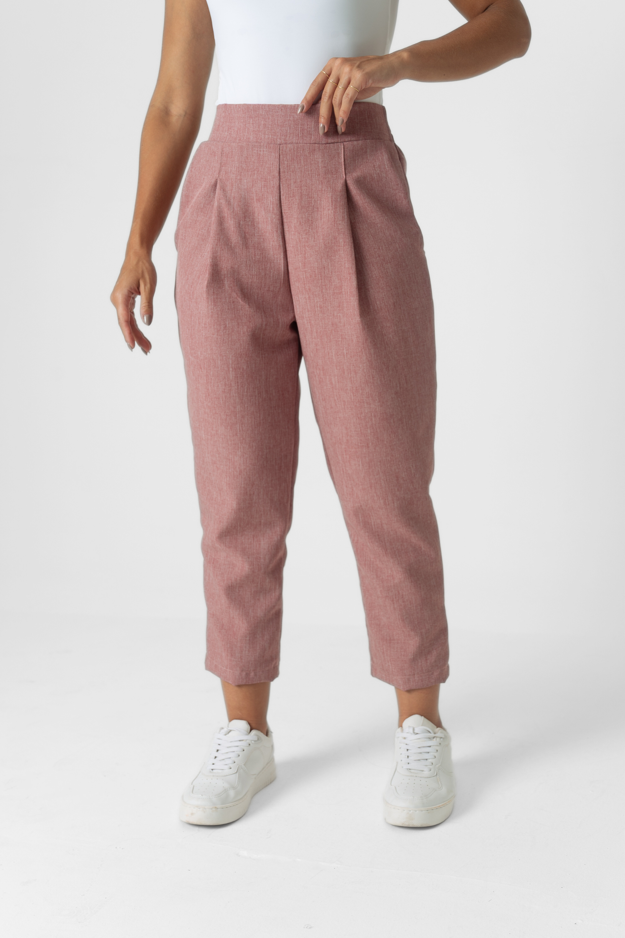 Calça Carrot Capri