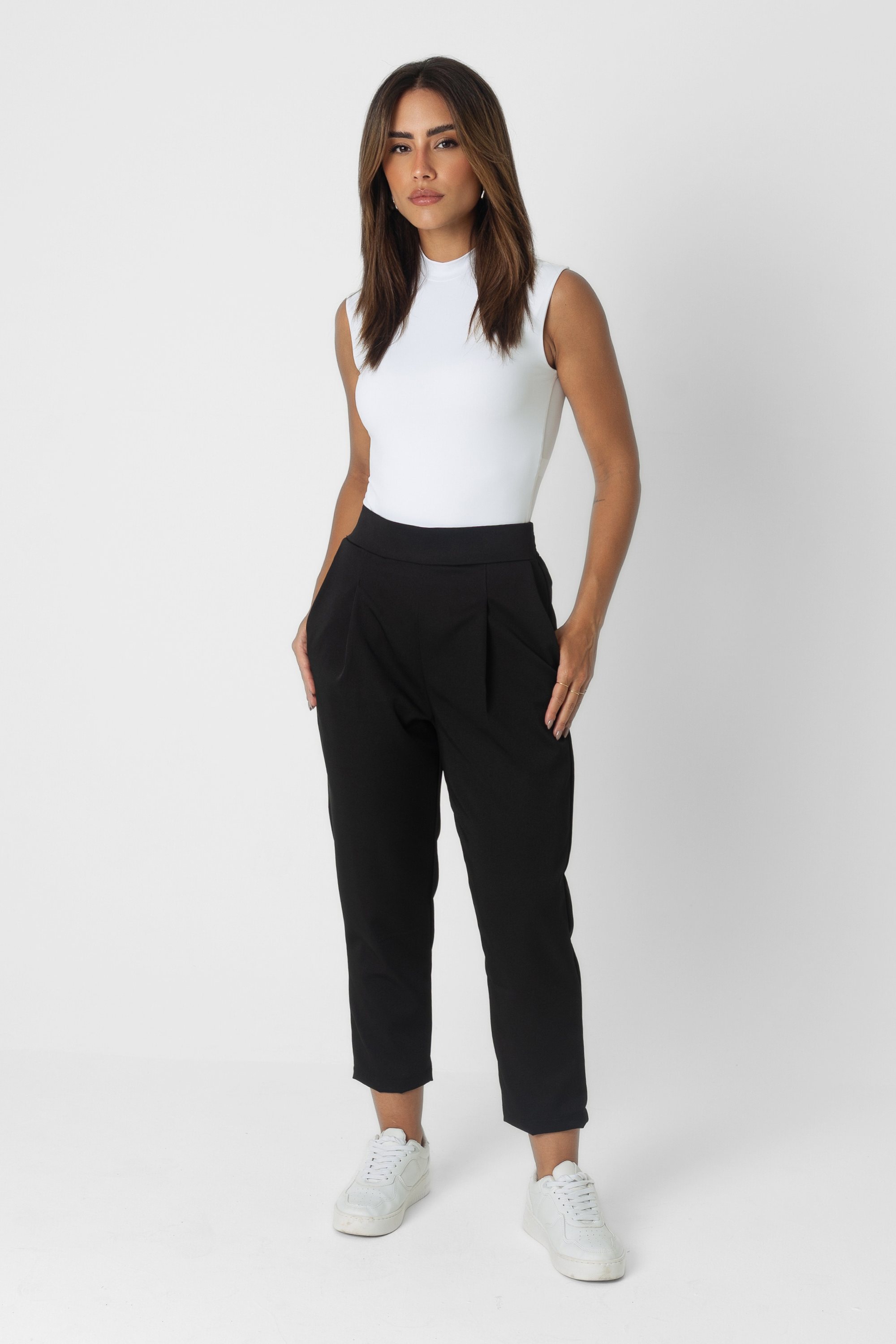 Calça Carrot Capri