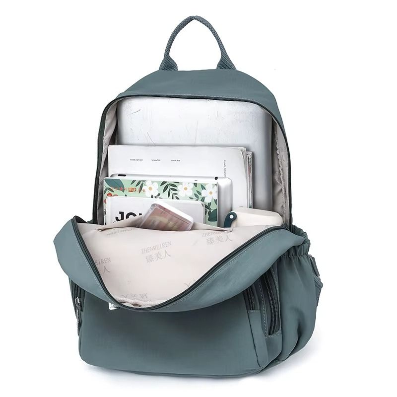 Mochila Feminina de Nylon Flora