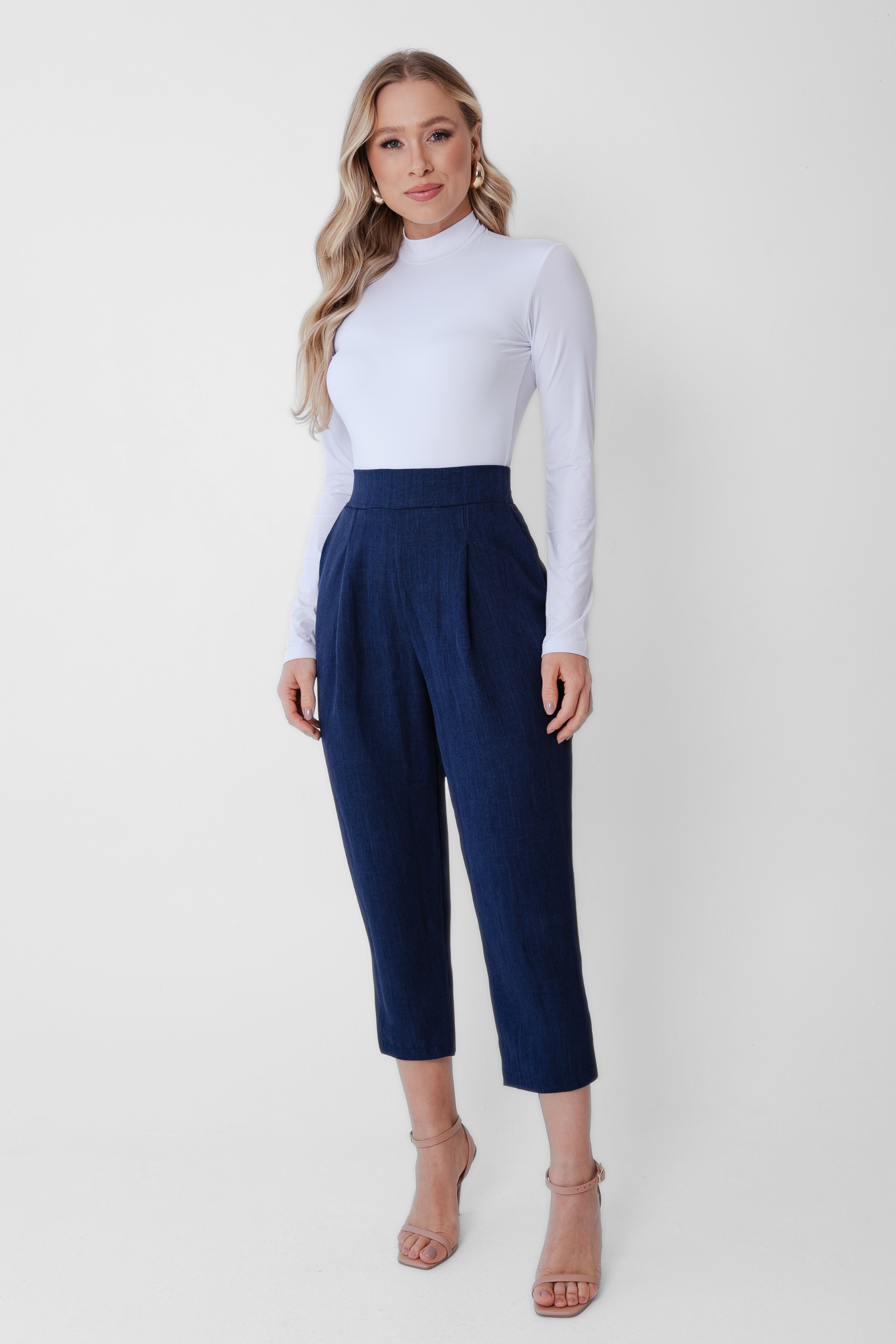 Calça Carrot Capri