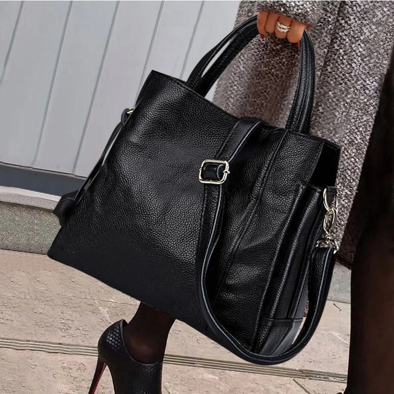 Bolsa Tiracolo Couro Legítimo Sarela Montecello