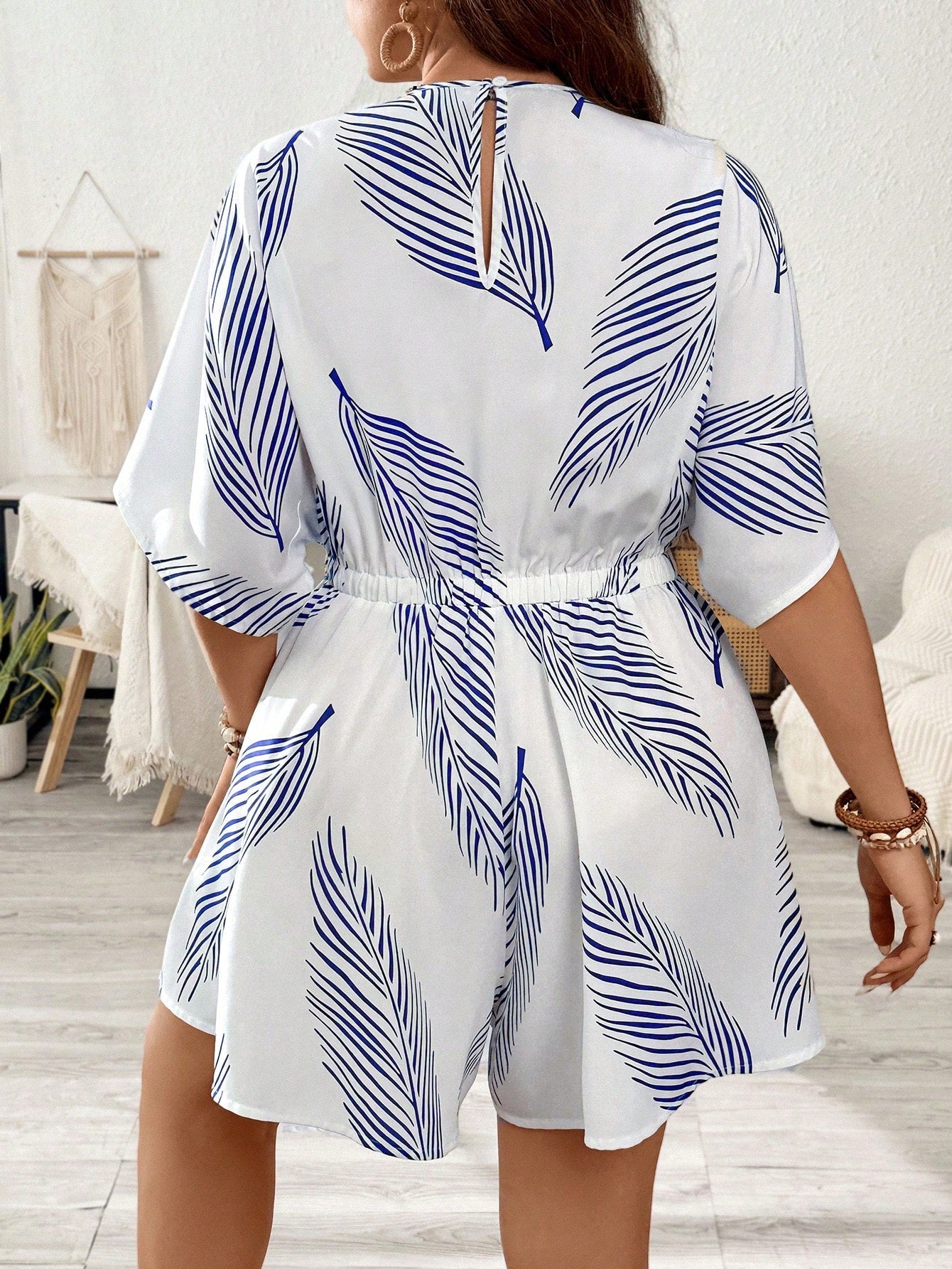 Macacão Plus Size Minimal Leaf
